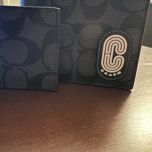 3 in 1 Retro Coach Leather Men’s wallet! Brand new with TAGS! - Picture 7 of 15